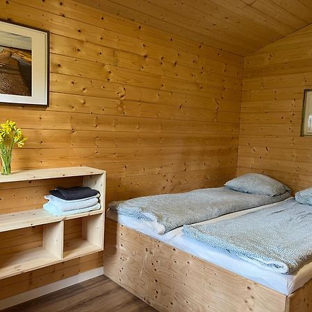 Marika Puhkekuela - Metsanurga Oeoemaja "Shared Bathroom" Nova Exterior photo