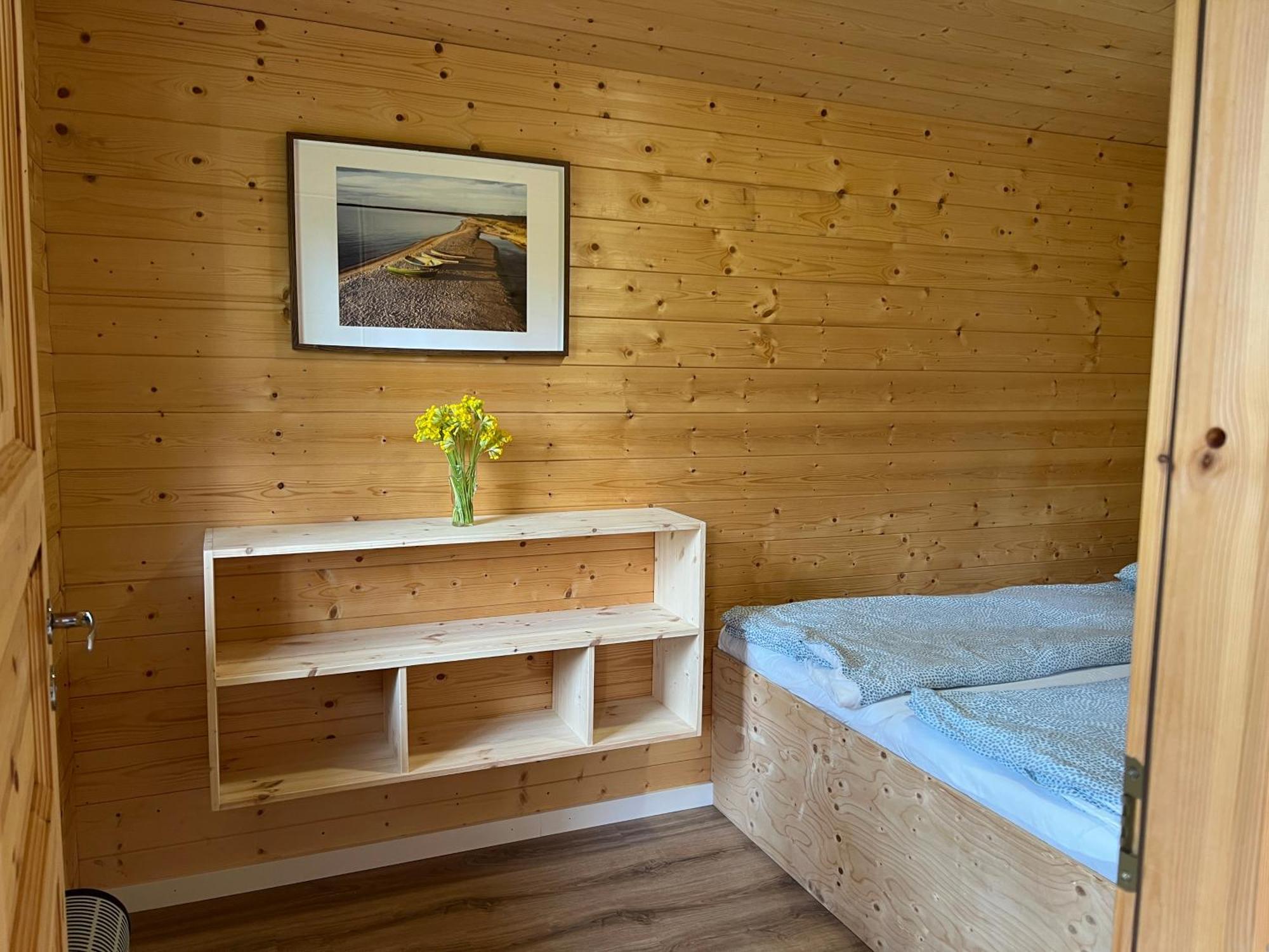 Marika Puhkekuela - Metsanurga Oeoemaja "Shared Bathroom" Nova Exterior photo