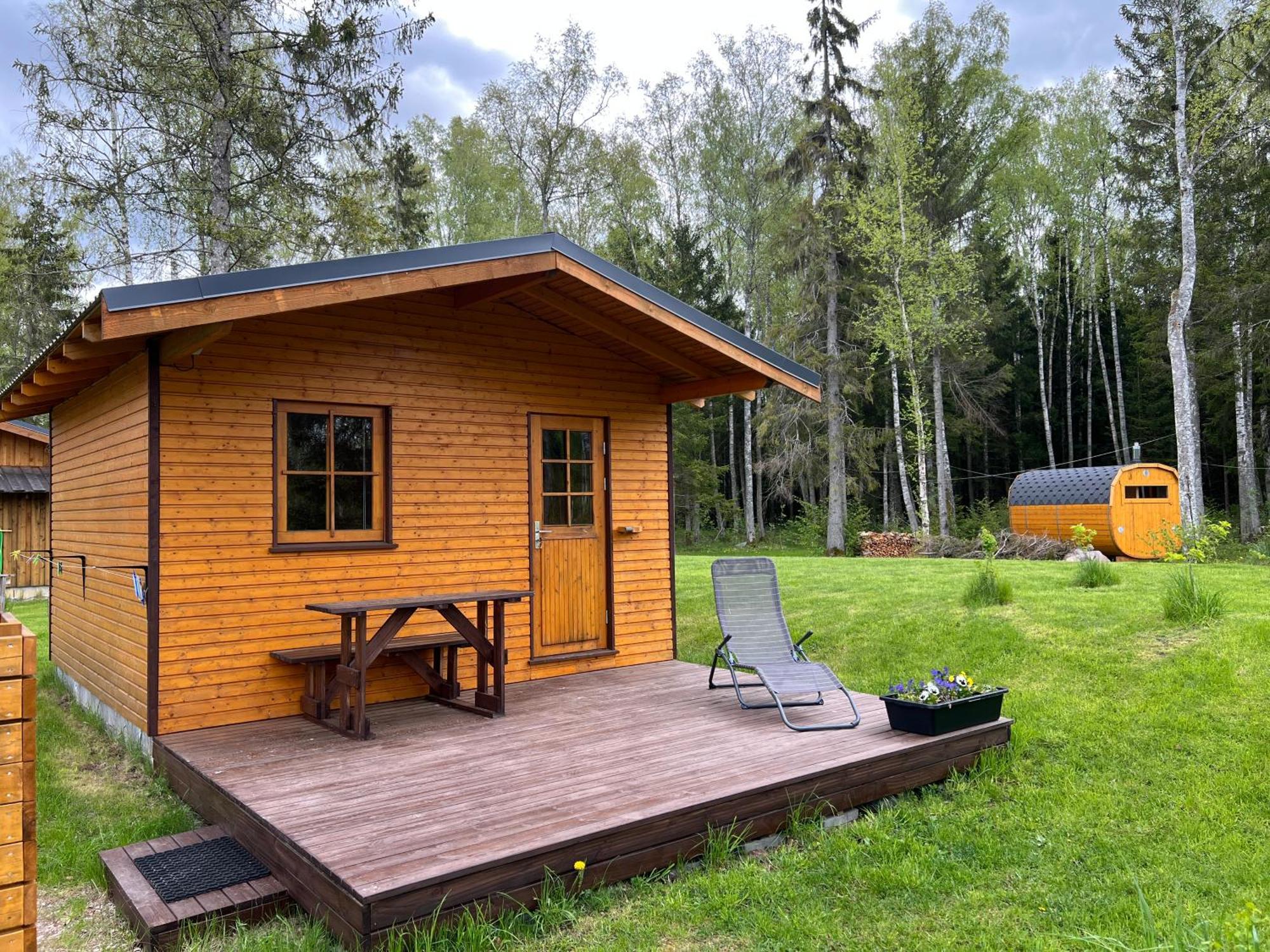 Marika Puhkekuela - Metsanurga Oeoemaja "Shared Bathroom" Nova Exterior photo