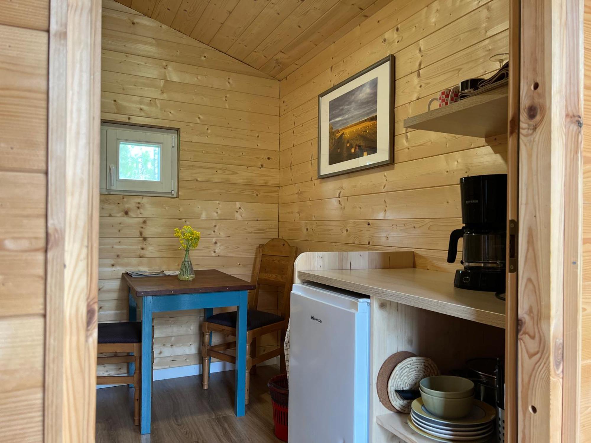 Marika Puhkekuela - Metsanurga Oeoemaja "Shared Bathroom" Nova Exterior photo